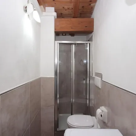 Akihouse - And On Garda Lake Homestay *
