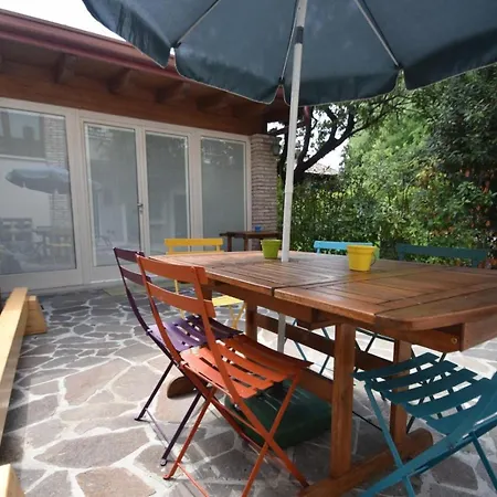Akihouse - And On Garda Lake