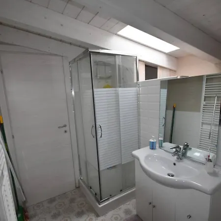 Akihouse - And On Garda Lake Homestay Lonato