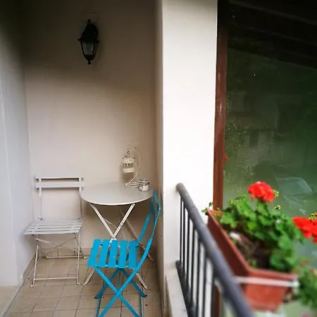 Akihouse - And On Garda Lake